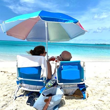 Studio, 100 Feet From The Beach Nassau Luaran gambar