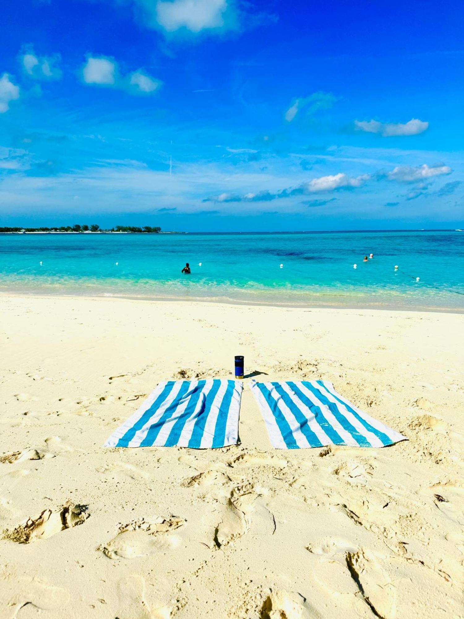 Studio, 100 Feet From The Beach Nassau Luaran gambar